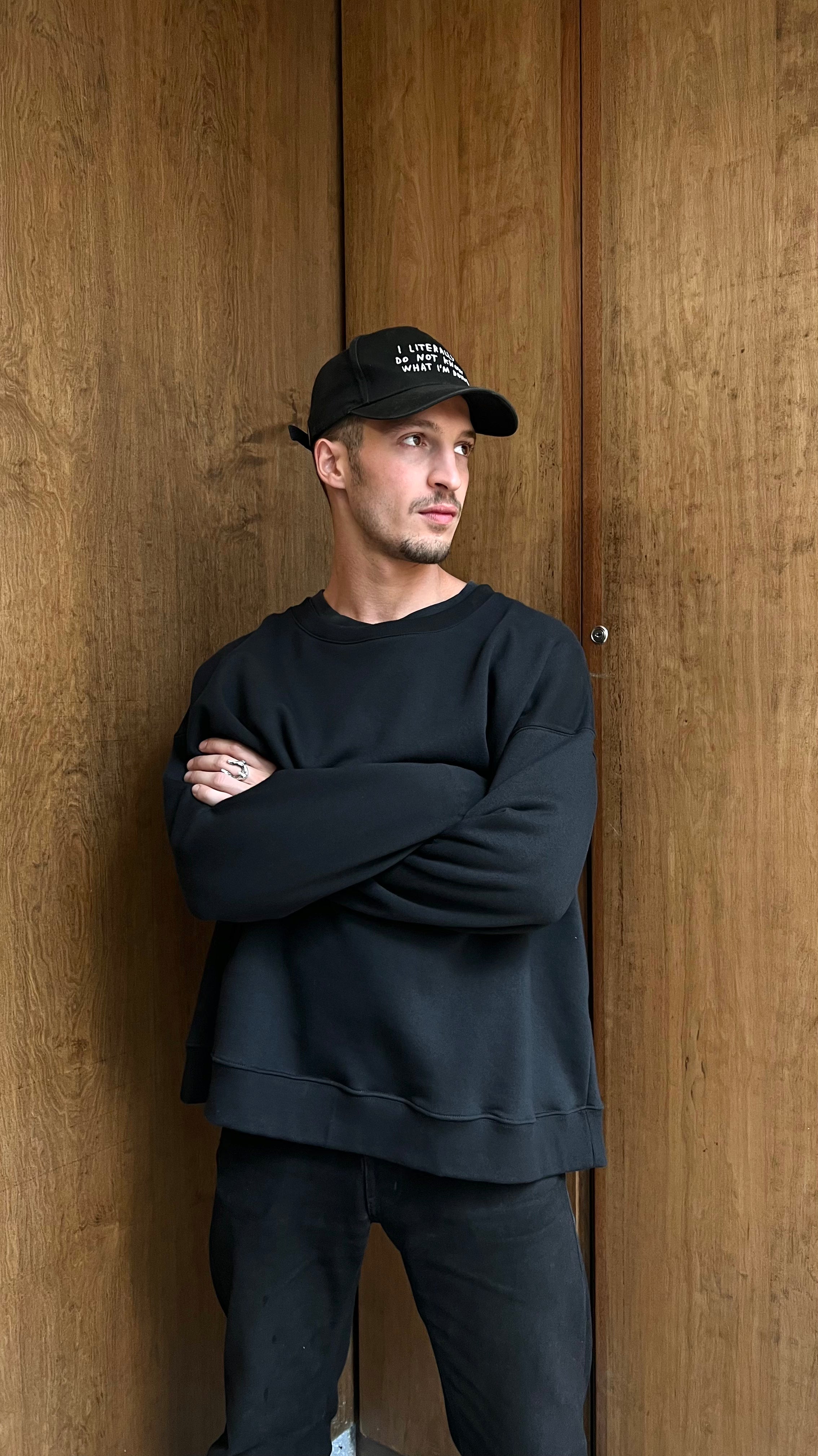 Buzo Round Neck